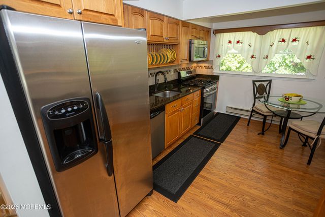 4 Avon Way, Parlin, NJ 08859