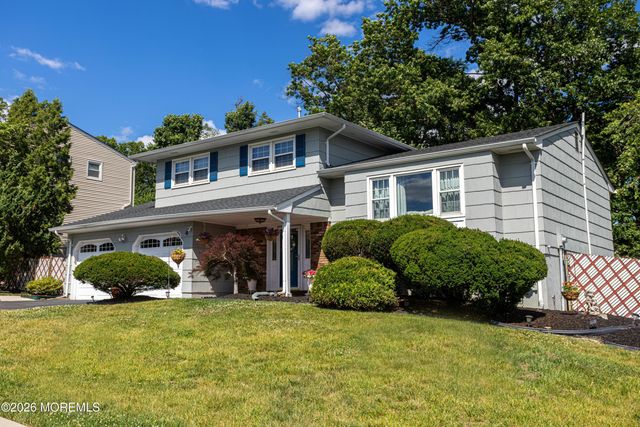 4 Avon Way, Parlin, NJ 08859