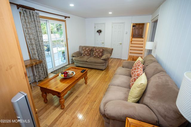 4 Avon Way, Parlin, NJ 08859