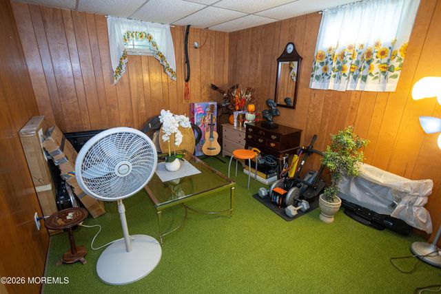 4 Avon Way, Parlin, NJ 08859