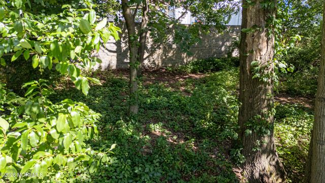 4 Avon Way, Parlin, NJ 08859
