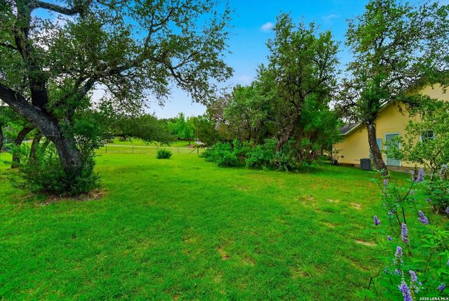 2765 Rocky Ridge Loop, Canyon Lake, TX 78133