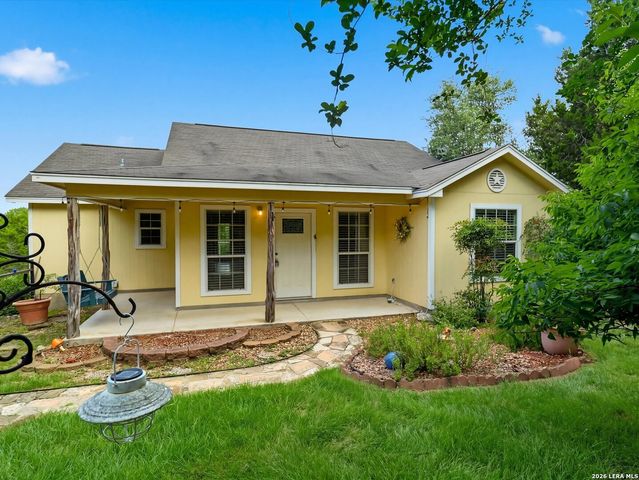 2765 Rocky Ridge Loop, Canyon Lake, TX 78133