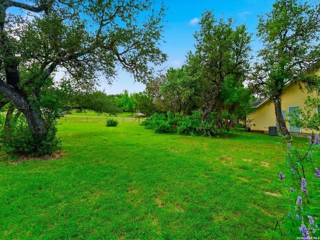 2765 Rocky Ridge Loop, Canyon Lake, TX 78133