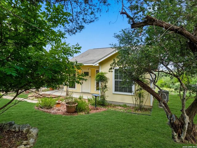 2765 Rocky Ridge Loop, Canyon Lake, TX 78133