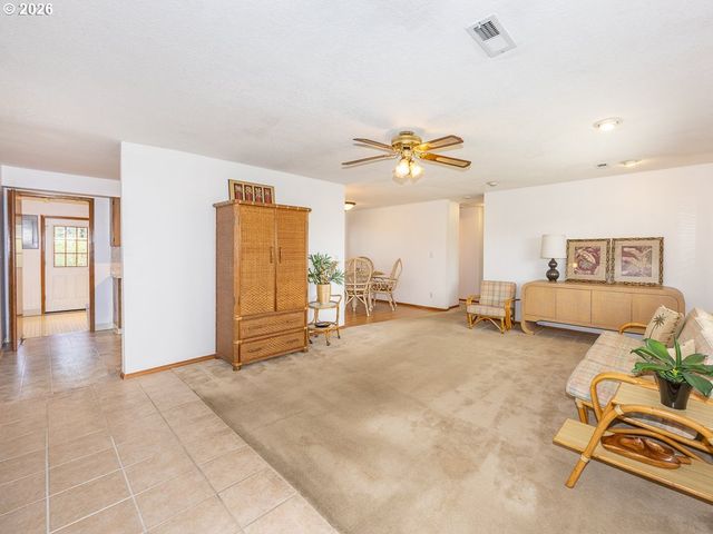 204 Ne 97TH Ave, Vancouver, WA 98664