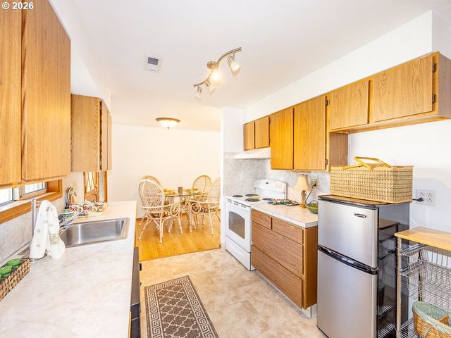 204 Ne 97TH Ave, Vancouver, WA 98664