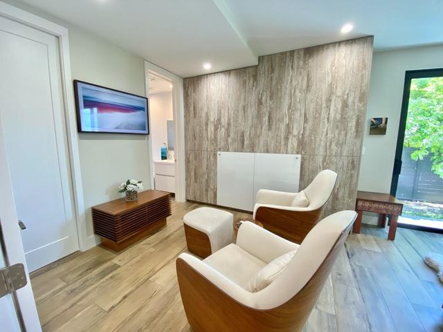 348 Balboa Street, Hollywood, FL 33019