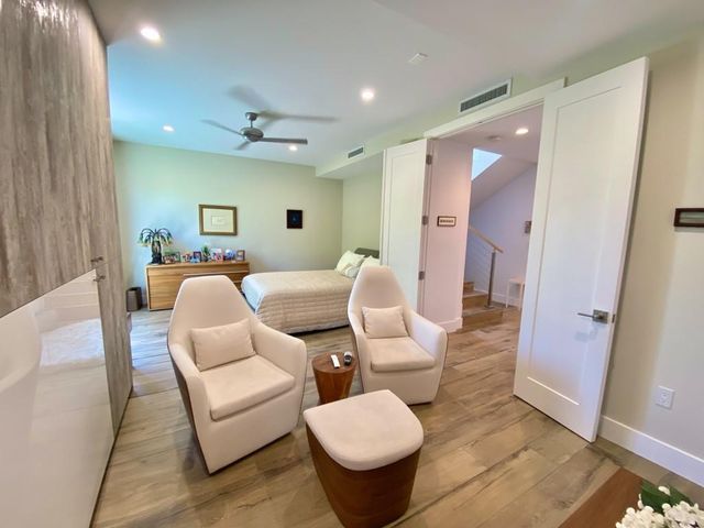 348 Balboa Street, Hollywood, FL 33019
