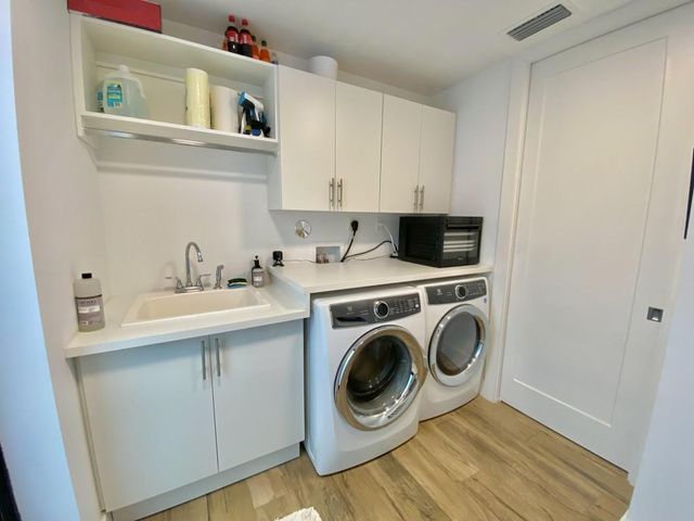 348 Balboa Street, Hollywood, FL 33019
