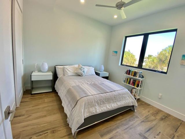 348 Balboa Street, Hollywood, FL 33019