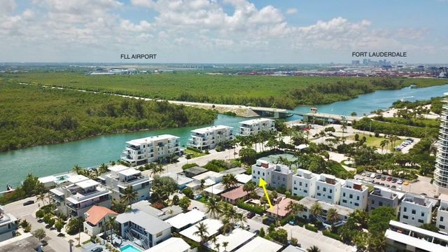 348 Balboa Street, Hollywood, FL 33019