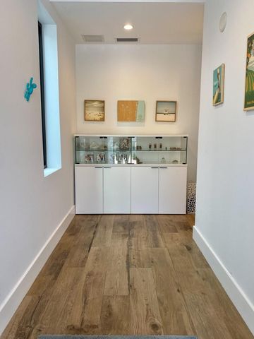 348 Balboa Street, Hollywood, FL 33019