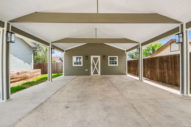 1502 NOLAN ST, San Antonio, TX 78202