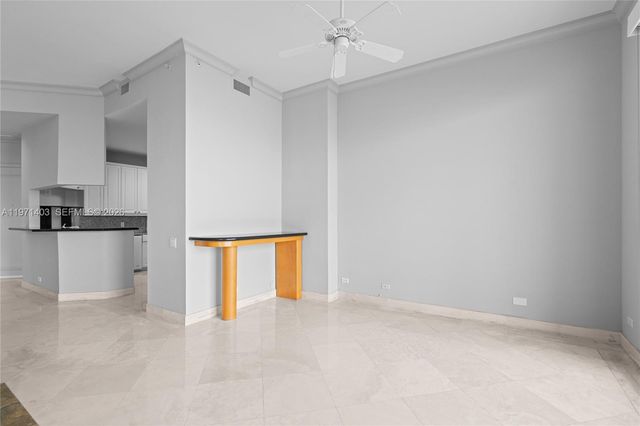 888 Brickell Key Dr 408, Miami, FL 33131