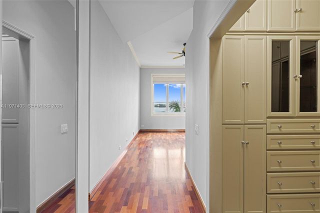 888 Brickell Key Dr 408, Miami, FL 33131