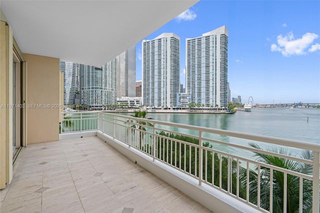888 Brickell Key Dr 408, Miami, FL 33131