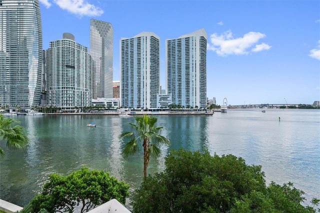 888 Brickell Key Dr 408, Miami, FL 33131