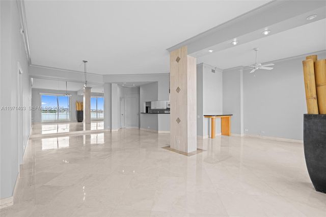 888 Brickell Key Dr 408, Miami, FL 33131