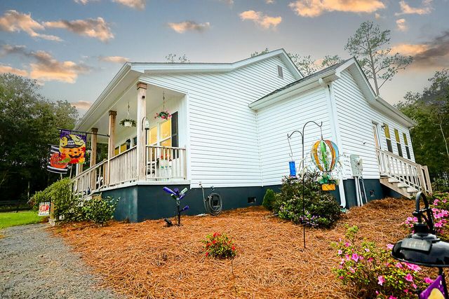 505 Butter Road, Bonneau, SC 29431