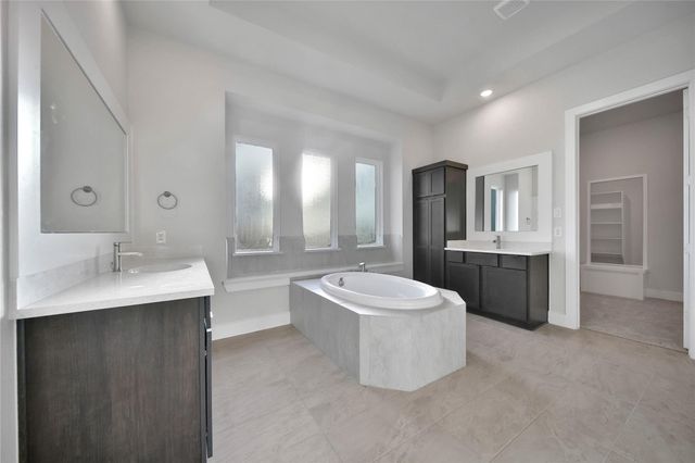 4602 Magnolia Bend Drive, Rosharon, TX 77583