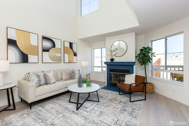 116 Jerrold Avenue, San Francisco, CA 94124