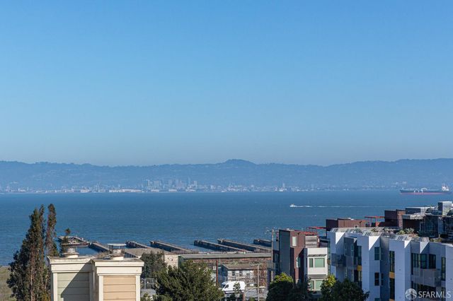 116 Jerrold Avenue, San Francisco, CA 94124