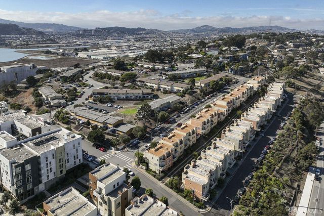 116 Jerrold Avenue, San Francisco, CA 94124