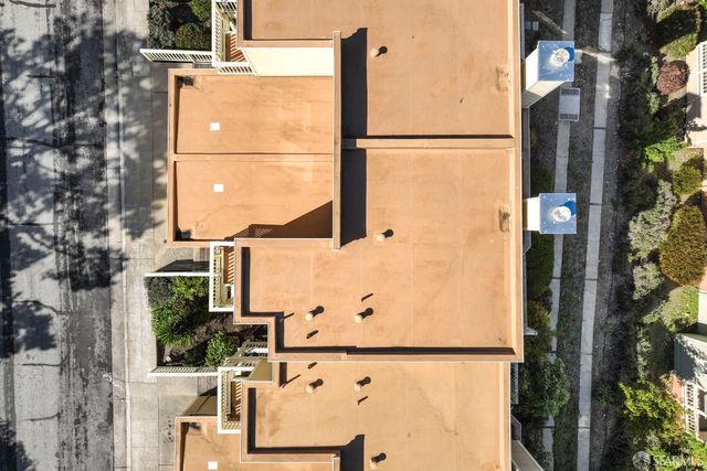 116 Jerrold Avenue, San Francisco, CA 94124