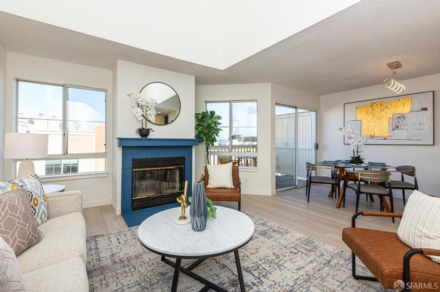 116 Jerrold Avenue, San Francisco, CA 94124