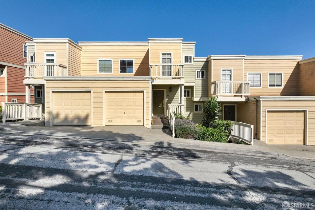 116 Jerrold Avenue, San Francisco, CA 94124