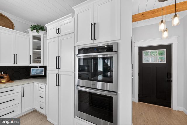 1914 POPLAR RD, Essex, MD 21221
