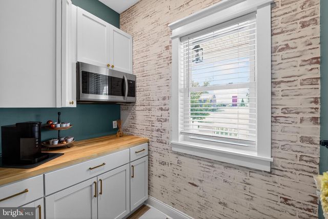 1914 POPLAR RD, Essex, MD 21221