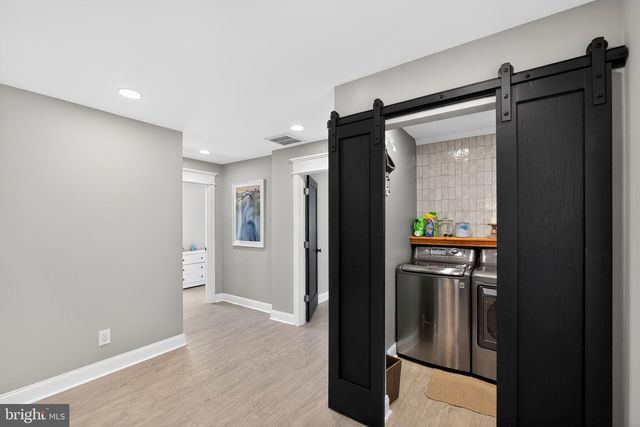 1914 POPLAR RD, Essex, MD 21221