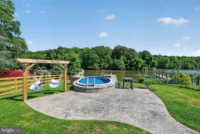 1914 POPLAR RD, Essex, MD 21221