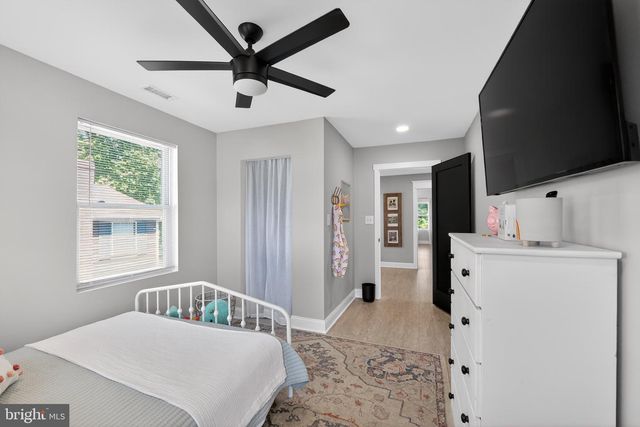 1914 POPLAR RD, Essex, MD 21221