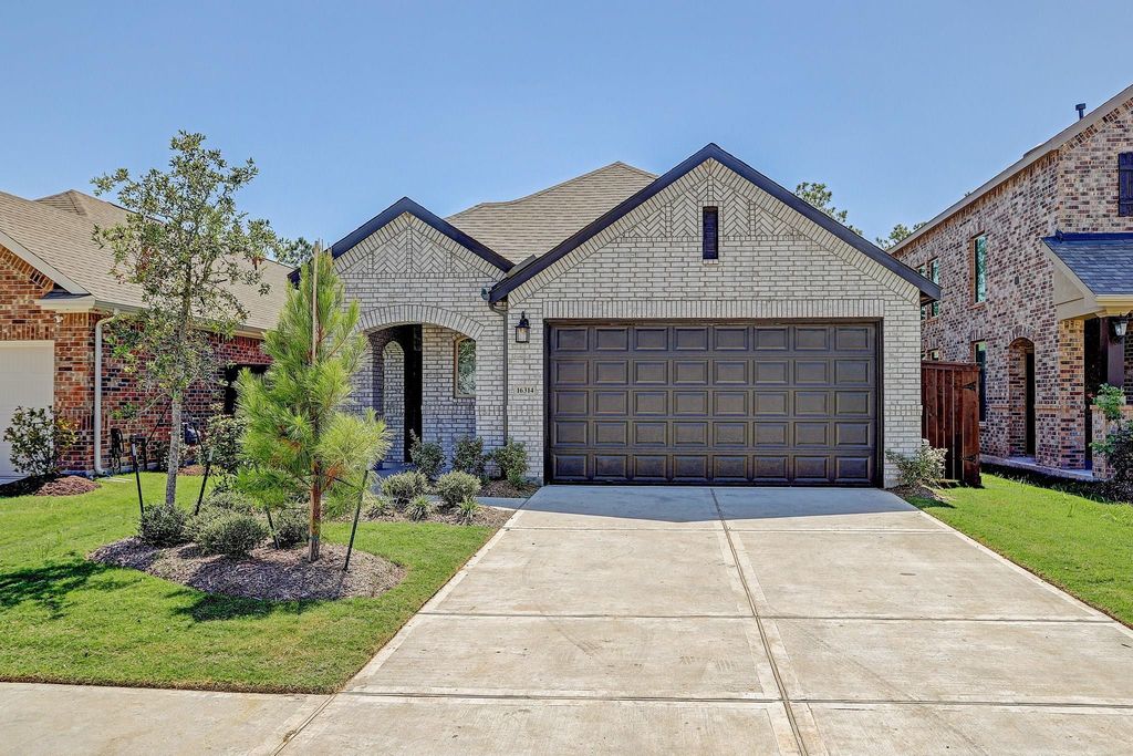 16314 Apache Woods Way, Humble, TX 77346