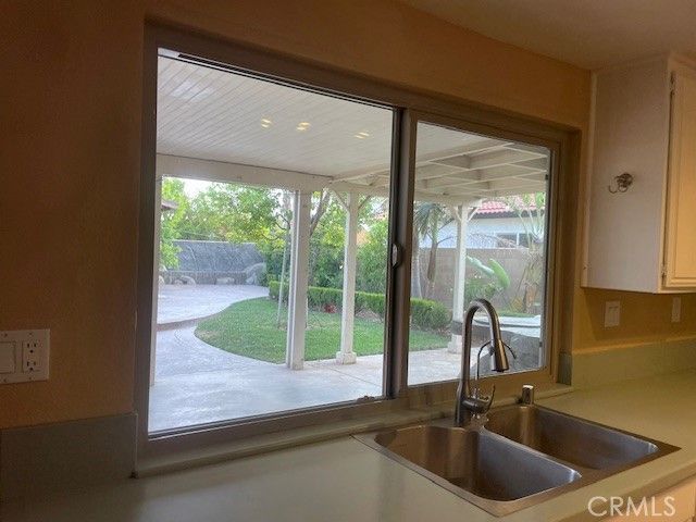 9379 Delfern, Jurupa Valley, CA 92509