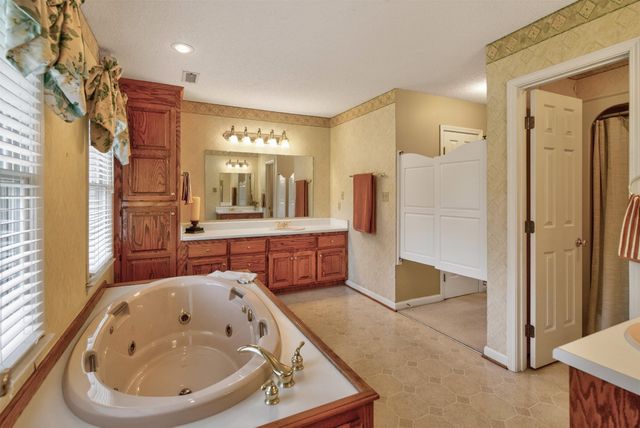 1844 Twin Bridge Road, Gaffney, SC 29341