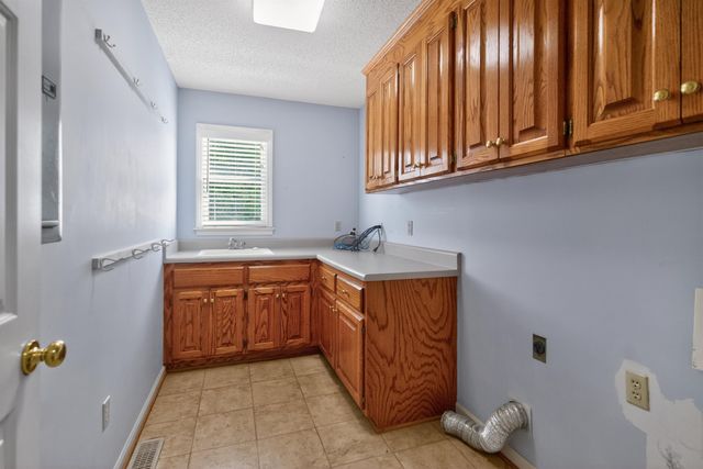 1844 Twin Bridge Road, Gaffney, SC 29341