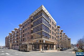 20 Ave At Port Imperial 323, West New York, NJ 07093