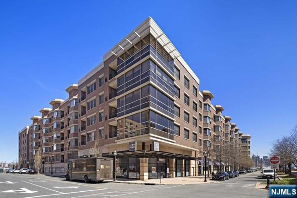 20 Ave At Port Imperial 323, West New York, NJ 07093