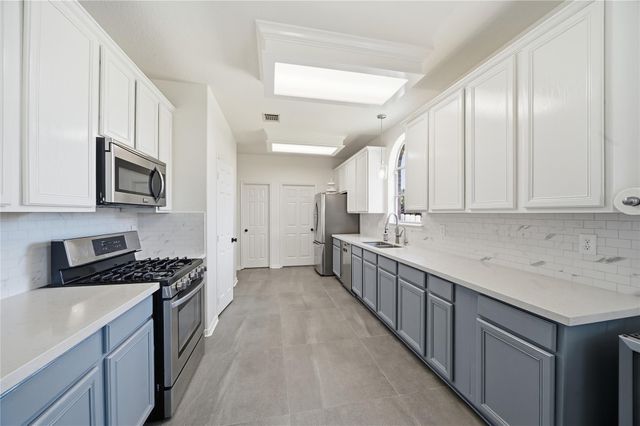 7411 Stonesfield Place, Spring, TX 77389