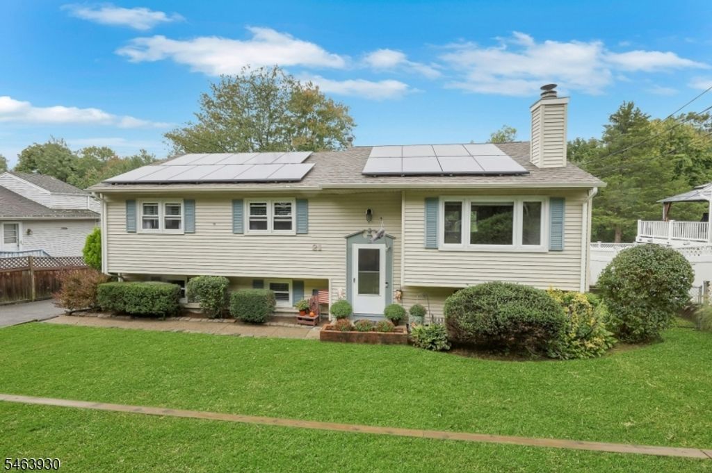 21 Aldrin Dr, Wanaque Boro, NJ 07465 — exterior