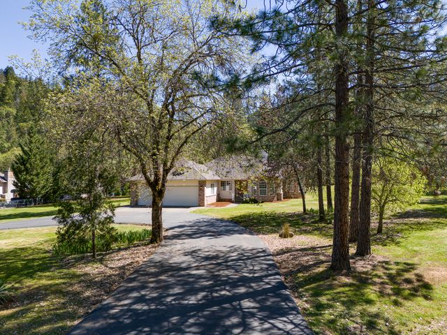 459 Savage Creek Road, Grants Pass, OR 97527