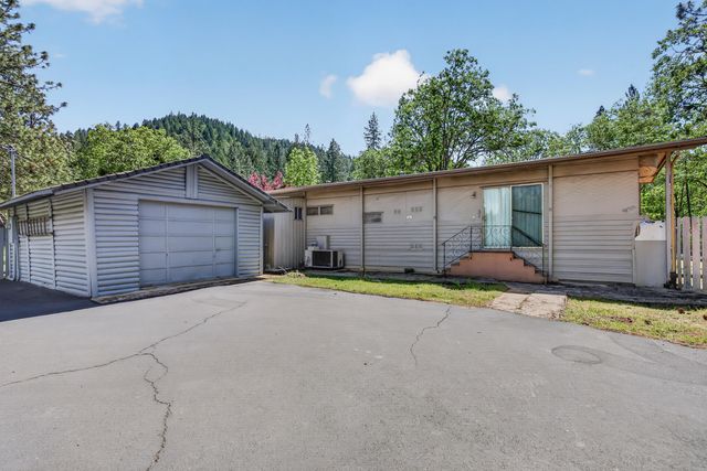 459 Savage Creek Road, Grants Pass, OR 97527