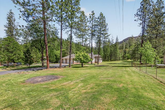 459 Savage Creek Road, Grants Pass, OR 97527