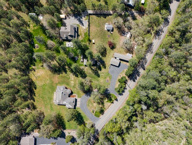 459 Savage Creek Road, Grants Pass, OR 97527