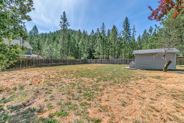459 Savage Creek Road, Grants Pass, OR 97527