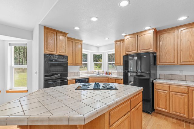 459 Savage Creek Road, Grants Pass, OR 97527
